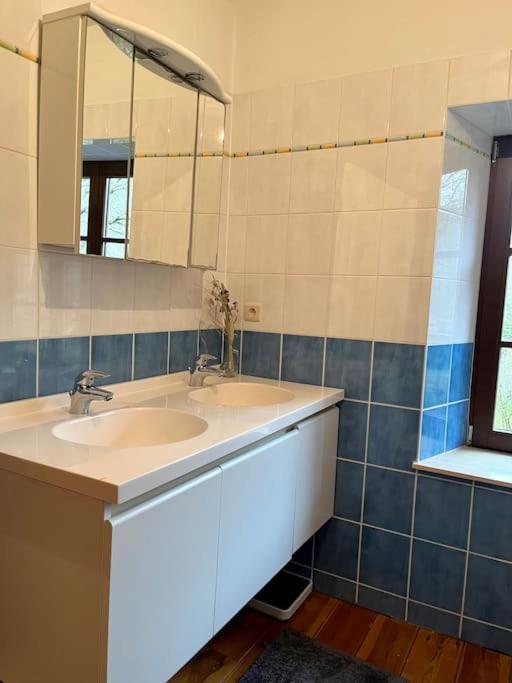 Charmante Maison De Caractere A 2Km De Redu Libin Buitenkant foto